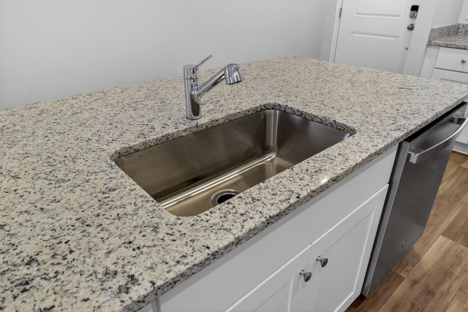 364 Pine Crest View Drive Photo 8