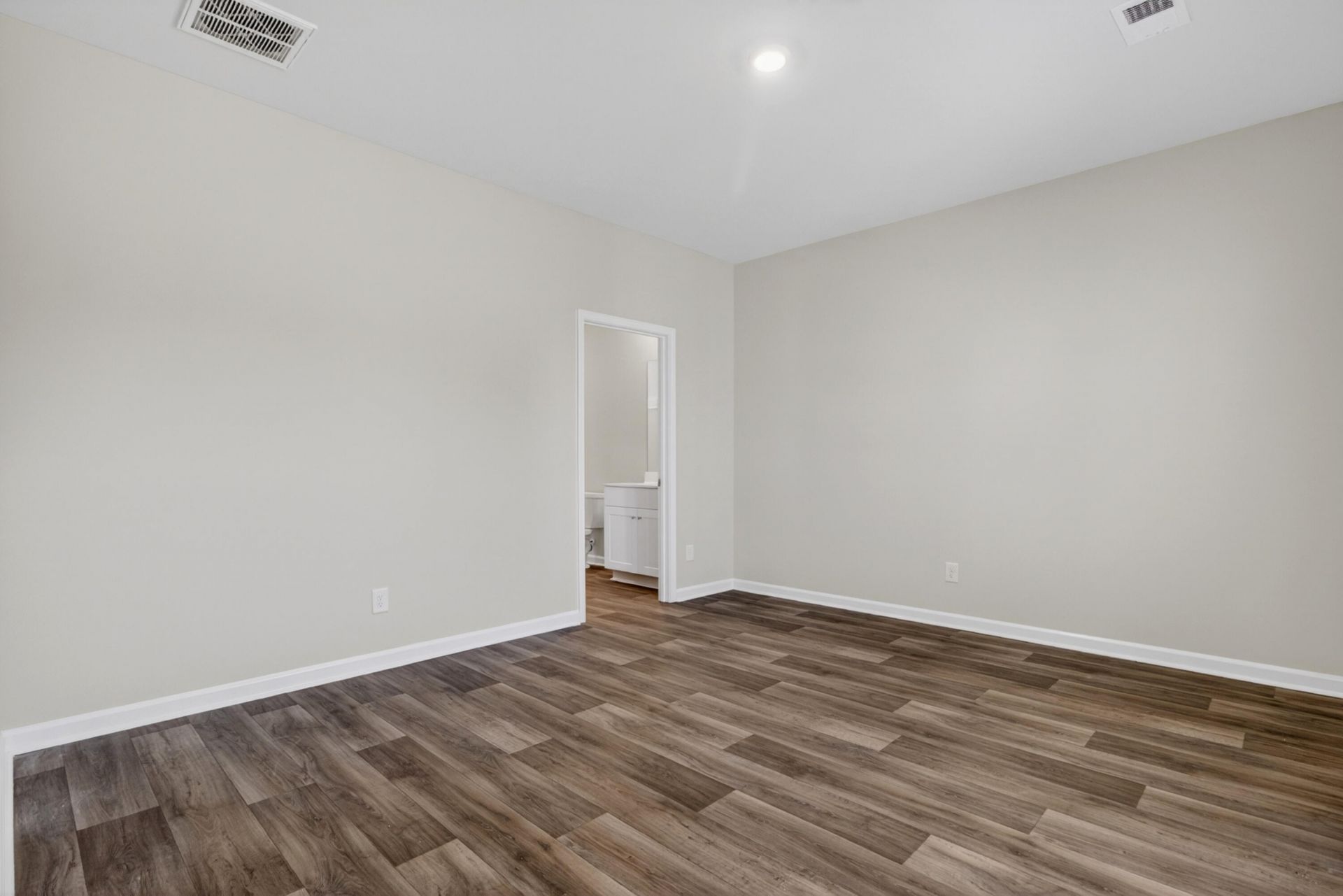 364 Pine Crest View Drive Photo 9