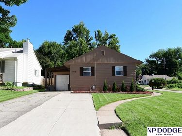6904 Lafayette Avenue, Omaha, NE 68132
