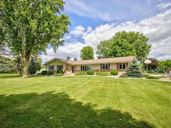 11560 767th Avenue, Le Roy, MN 55951