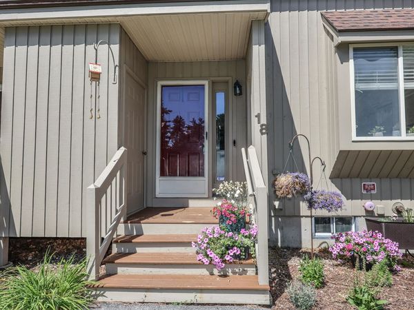 18 Suffolk Court, Unit 159, Bedford, NH 03110