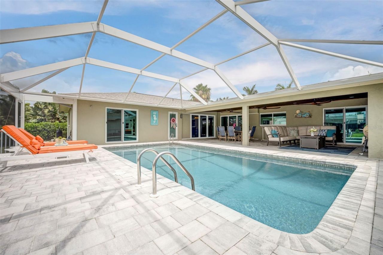 1820 SE 36th Terrace , Cape Coral, FL 33904 Photo