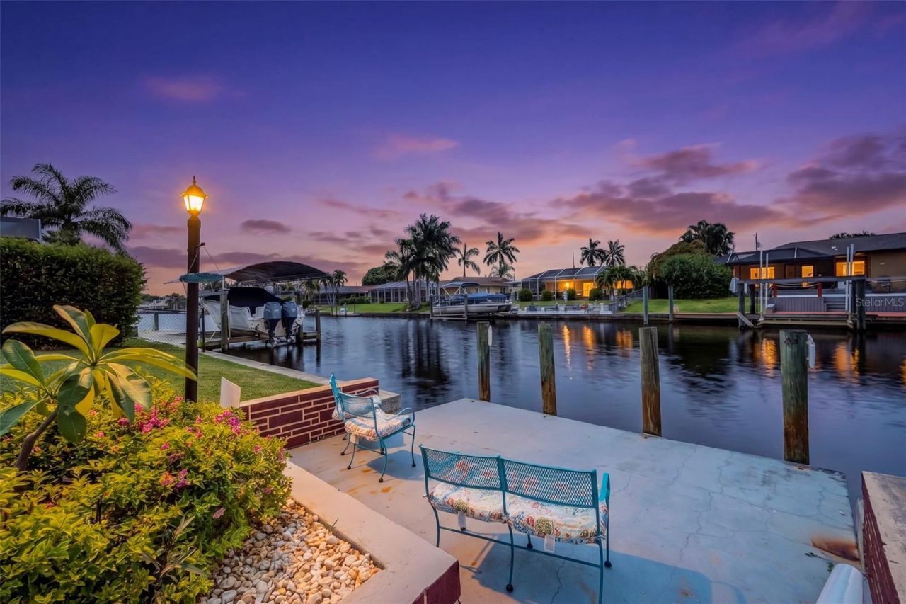 1820 SE 36th Terrace , Cape Coral, FL 33904 Photo