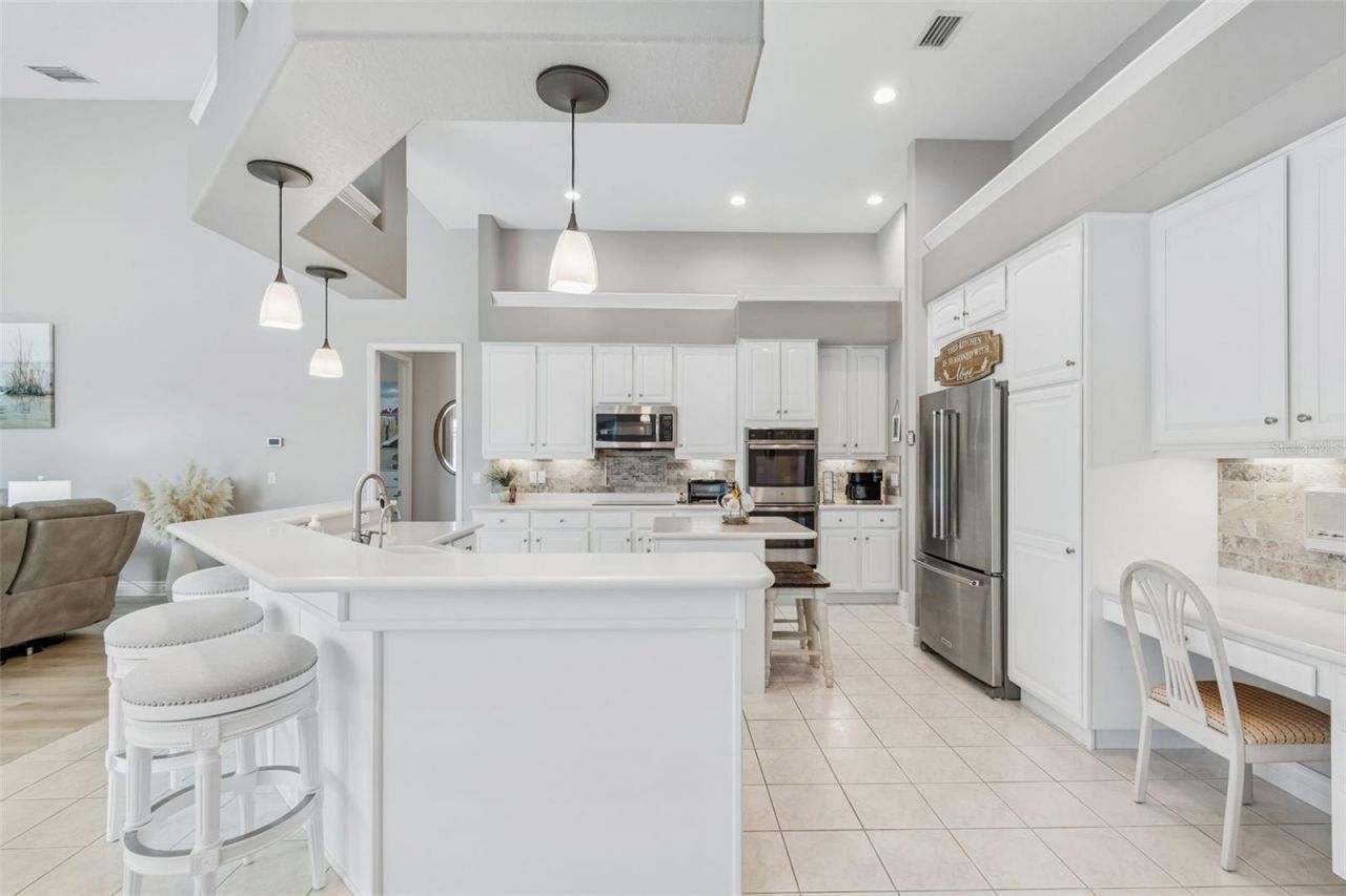 438 Tall Oak Trail , Tarpon Springs, FL 34688 Photo