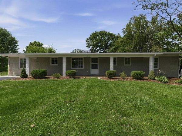 1318 Cardinal Way , Bowling Green, KY 42103
