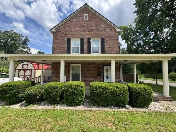 602 E Broad Street , Central City, KY 42330