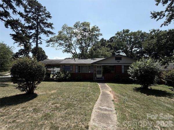 1201 Clanton Road, Charlotte, NC 28217