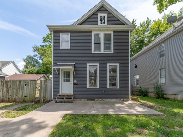 709 W 16th Street , Davenport, IA 52804