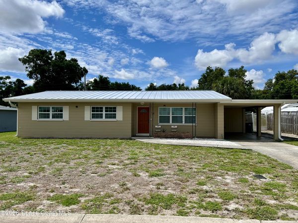 15 Vida Way, Melbourne, FL 32901