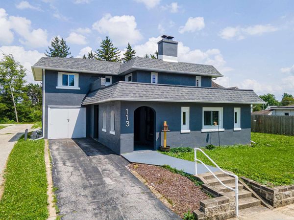 113 S 12th Street, Elwood, IN 46036