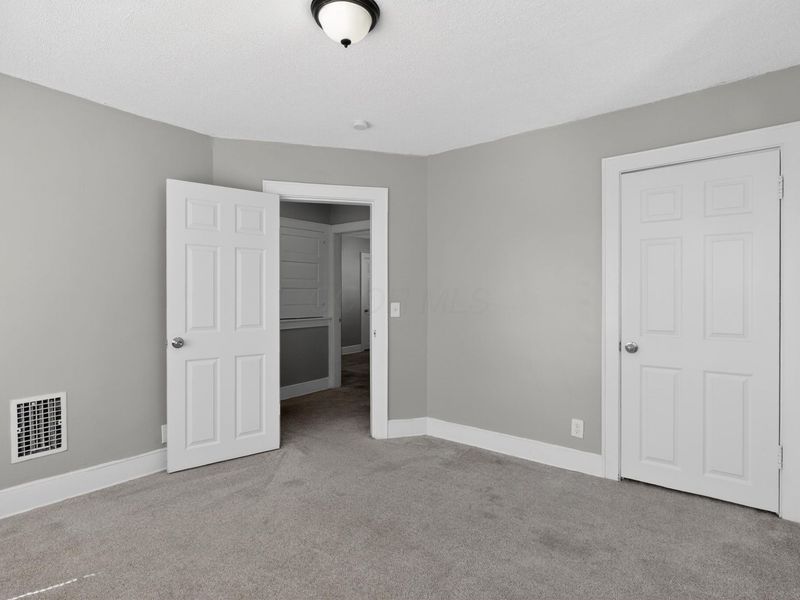 228 N Warren Avenue , Columbus, OH 43204 Photo 24