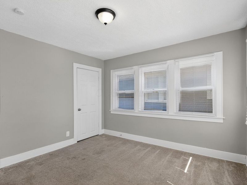 228 N Warren Avenue , Columbus, OH 43204 Photo 26