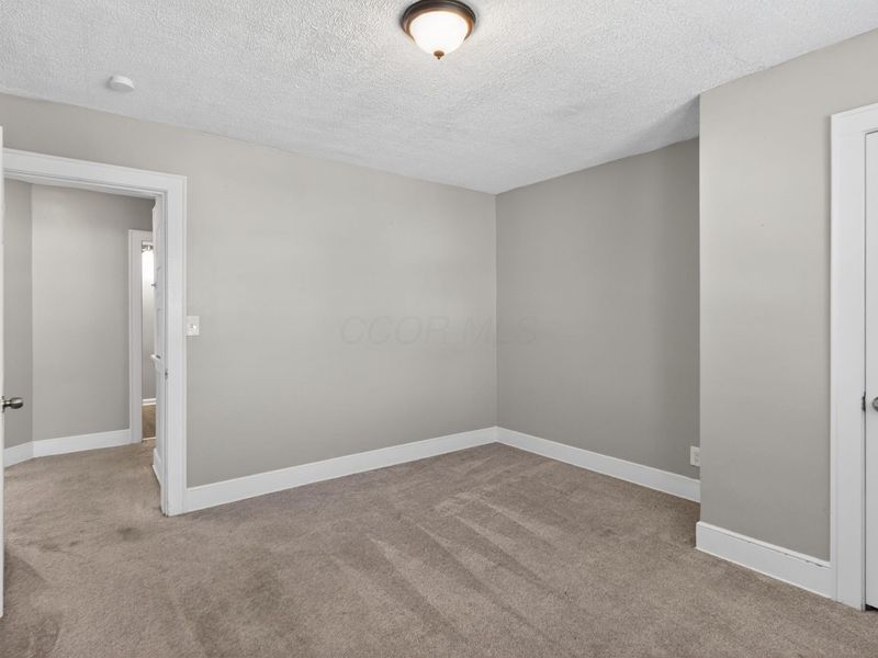228 N Warren Avenue , Columbus, OH 43204 Photo 27