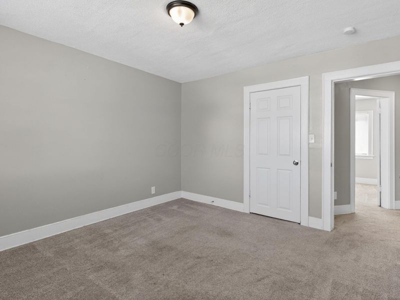 228 N Warren Avenue , Columbus, OH 43204 Photo 28