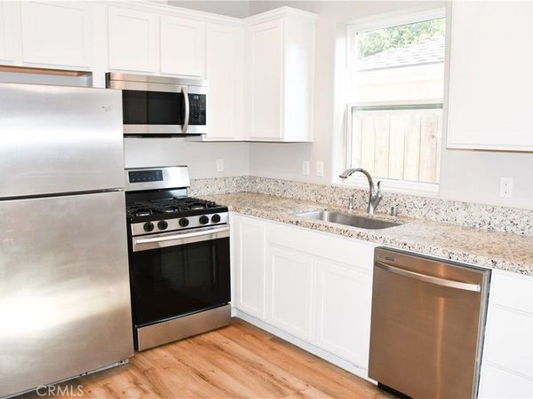 132 S Lime, Orange, CA 92868