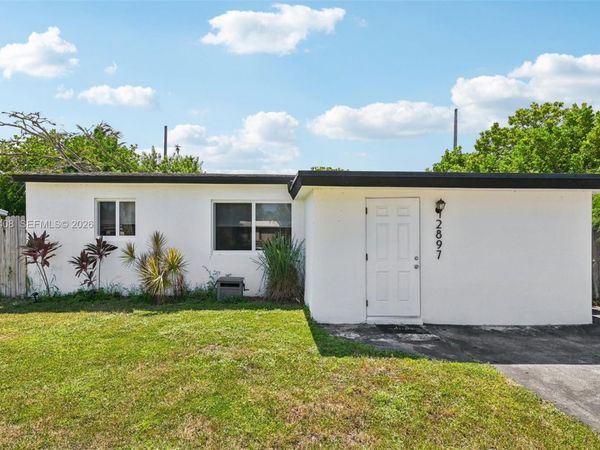 2897 NE 12th Ave , Pompano Beach, FL 33064