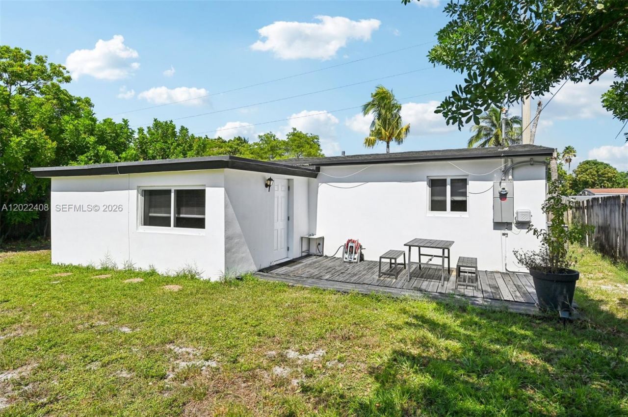 2897 NE 12th Ave , Pompano Beach, FL 33064 Photo