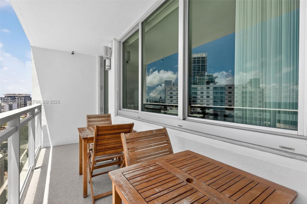 7135 Collins Ave , Unit 1124, Miami Beach, FL 33141 Photo
