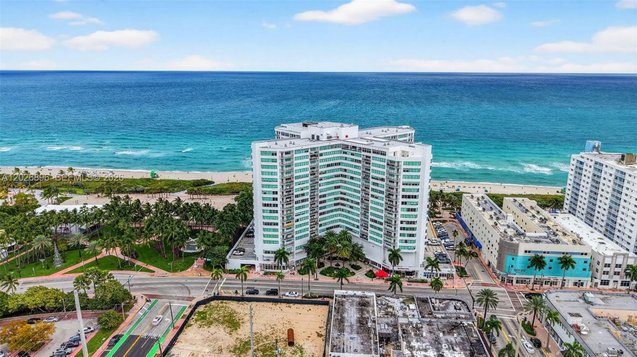 7135 Collins Ave , Unit 1124, Miami Beach, FL 33141 Photo