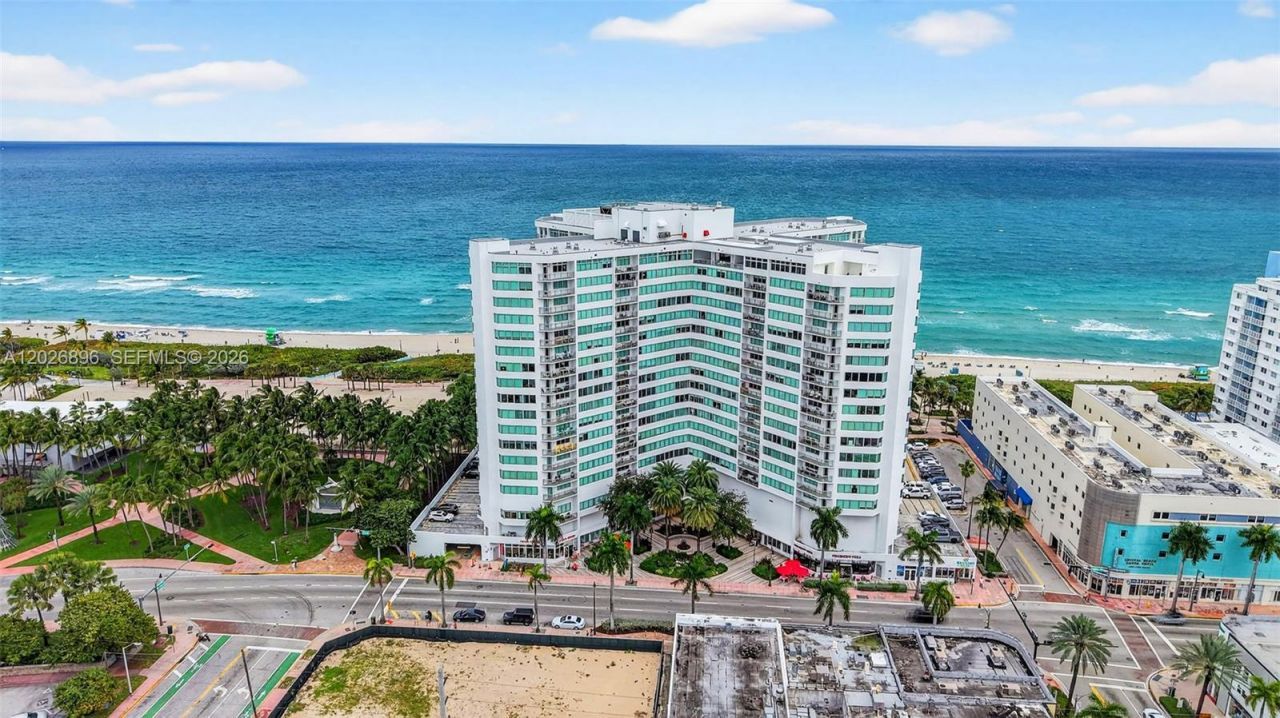 7135 Collins Ave , Unit 1124, Miami Beach, FL 33141 Photo