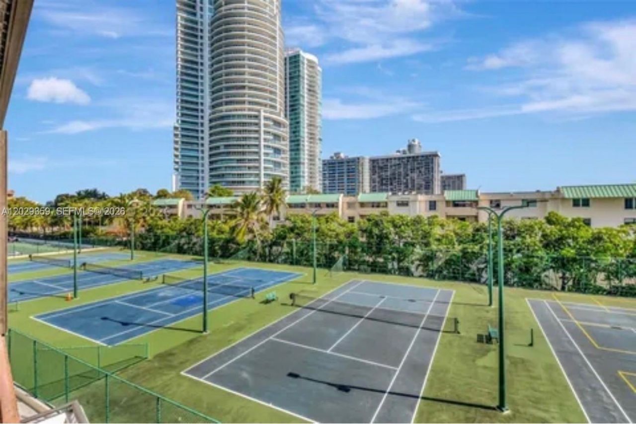 2333 Brickell Ave, Unit 1402, Miami, FL 33129 Photo