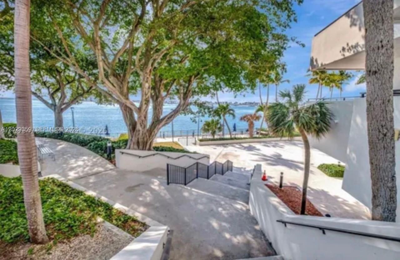 2333 Brickell Ave, Unit 1402, Miami, FL 33129 Photo