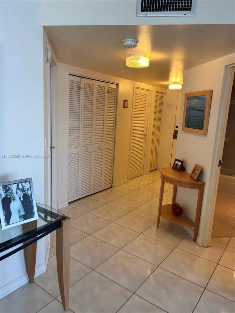 2333 Brickell Ave, Unit 1402, Miami, FL 33129 Photo
