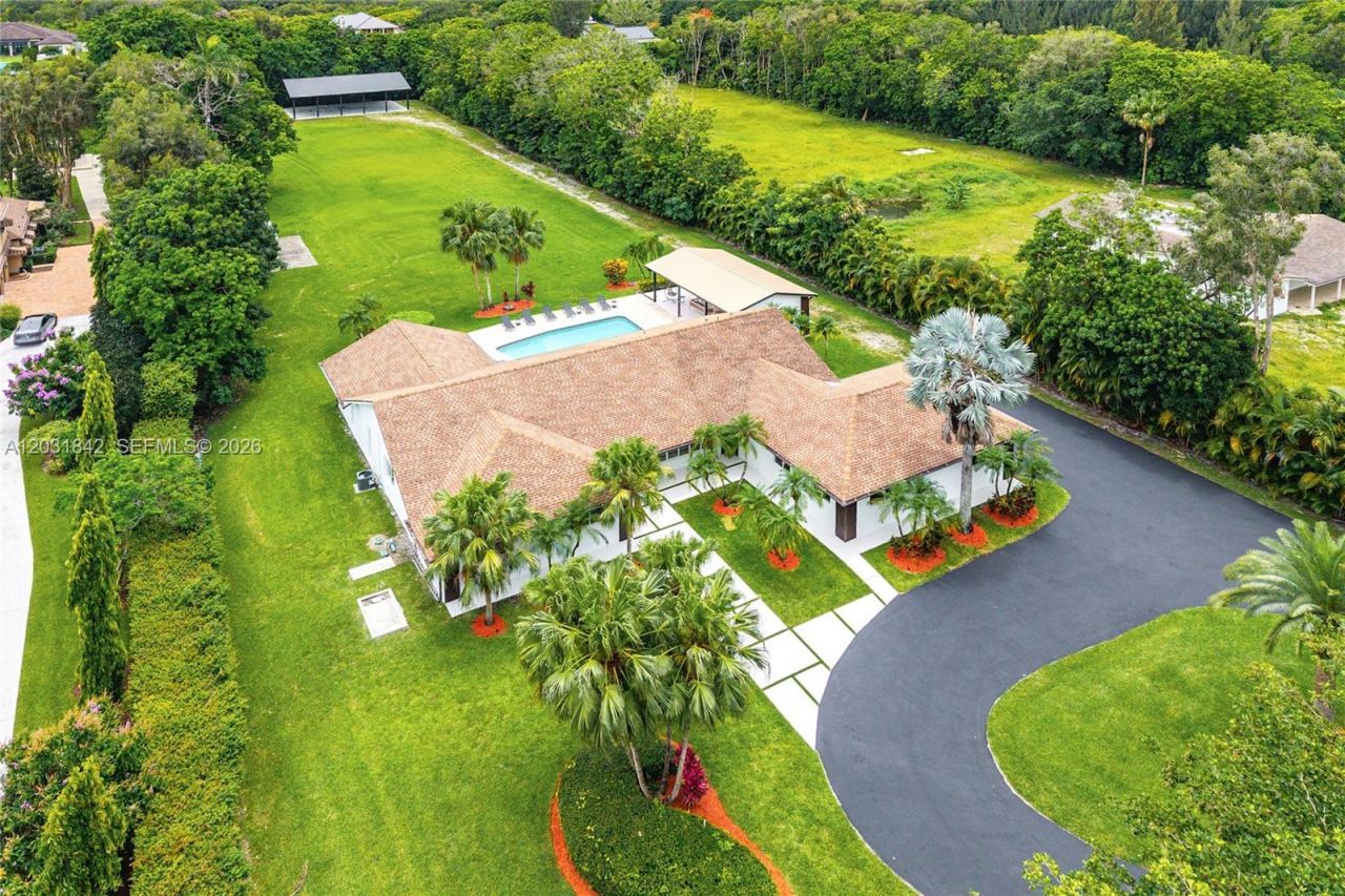 13900 Mustang Trl, Southwest Ranches, FL 33330 Photo
