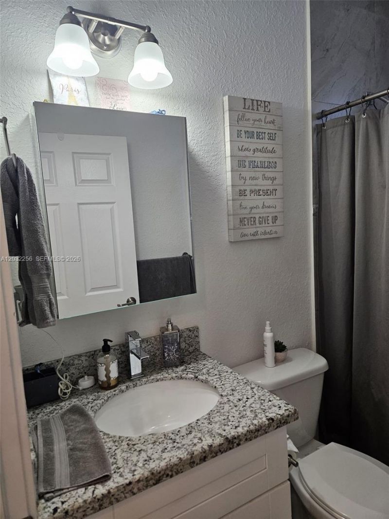 701 NW 127th Pl, Miami, FL 33182 Photo