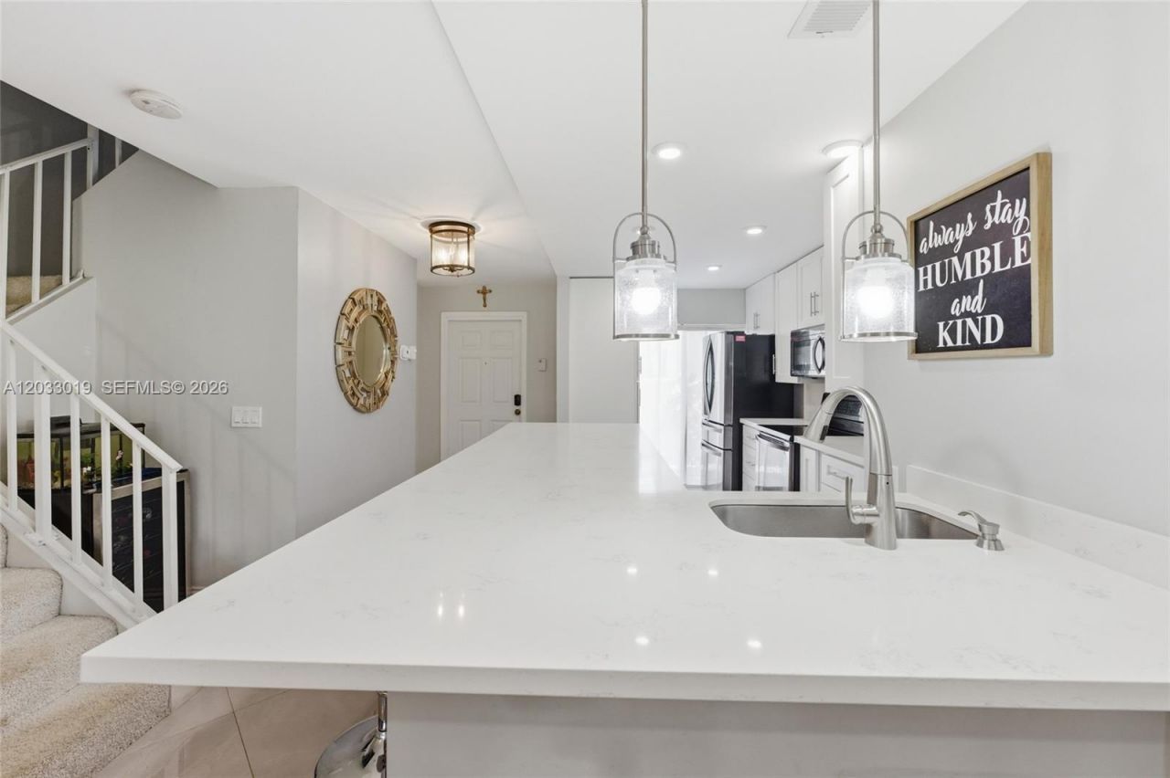21160 Juego Cir , Unit 13C, Boca Raton, FL 33433 Photo