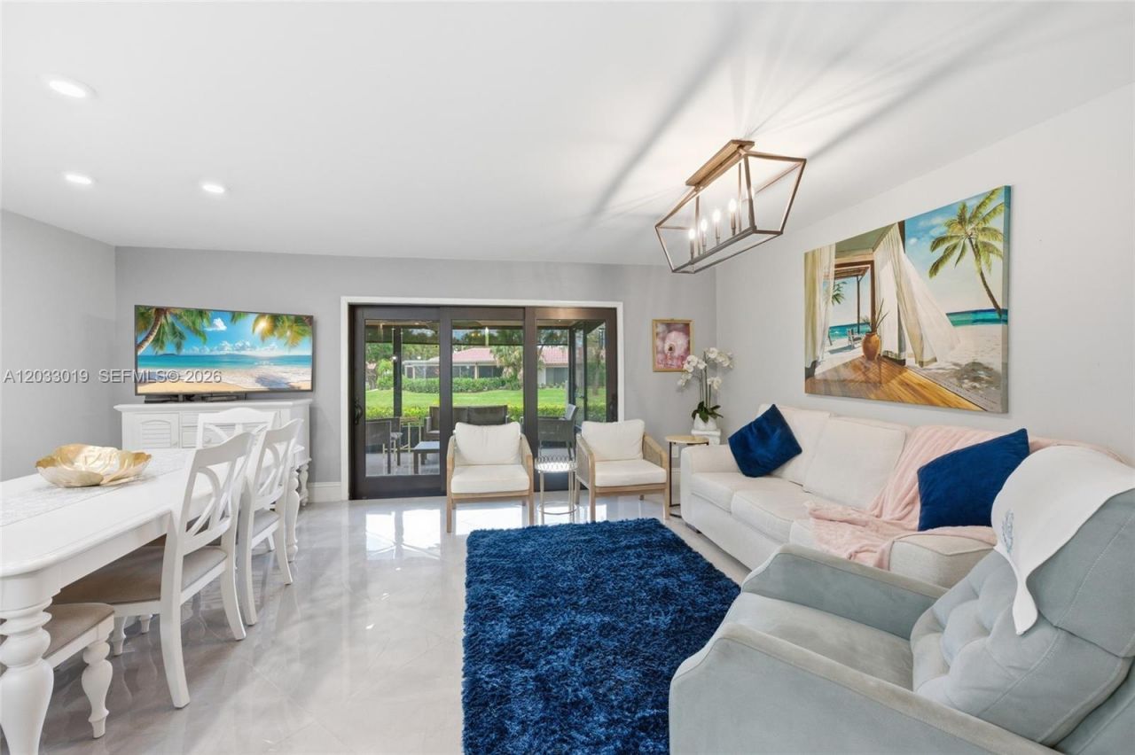 21160 Juego Cir , Unit 13C, Boca Raton, FL 33433 Photo