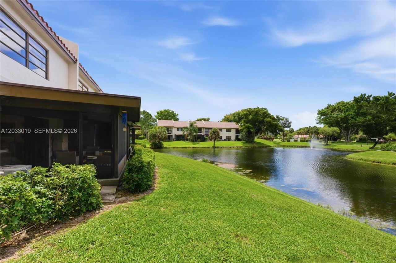 21160 Juego Cir , Unit 13C, Boca Raton, FL 33433 Photo