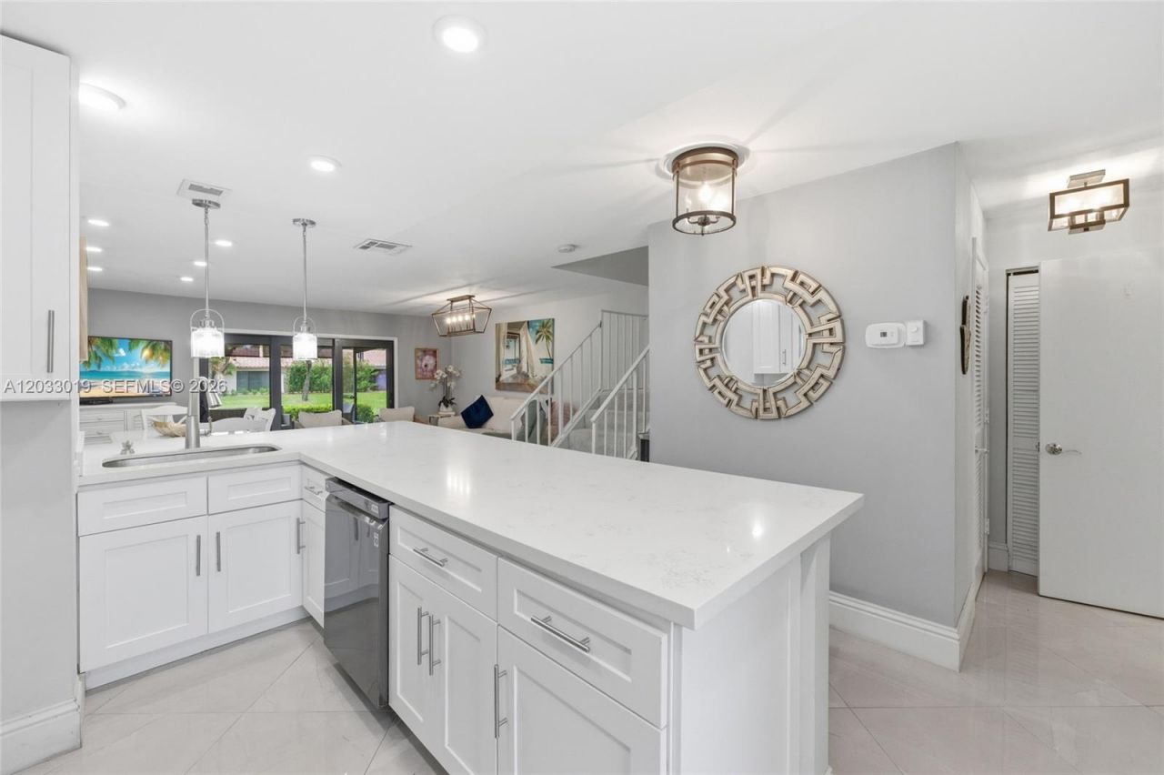 21160 Juego Cir , Unit 13C, Boca Raton, FL 33433 Photo