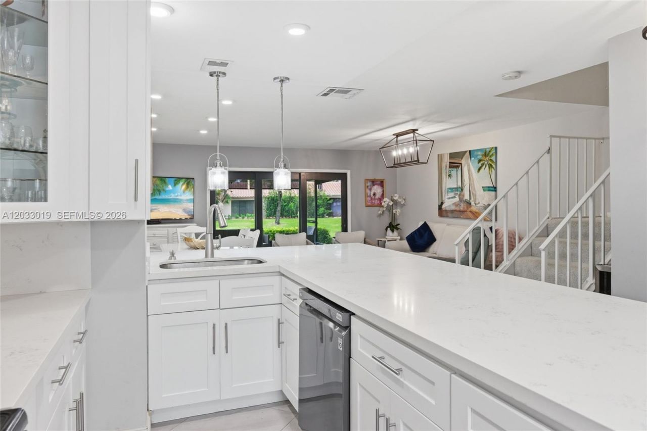 21160 Juego Cir , Unit 13C, Boca Raton, FL 33433 Photo