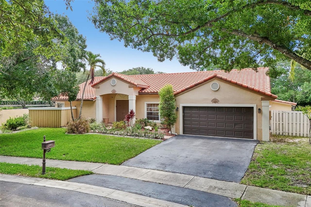13100 NW 11th Dr , Sunrise, FL 33323 Photo