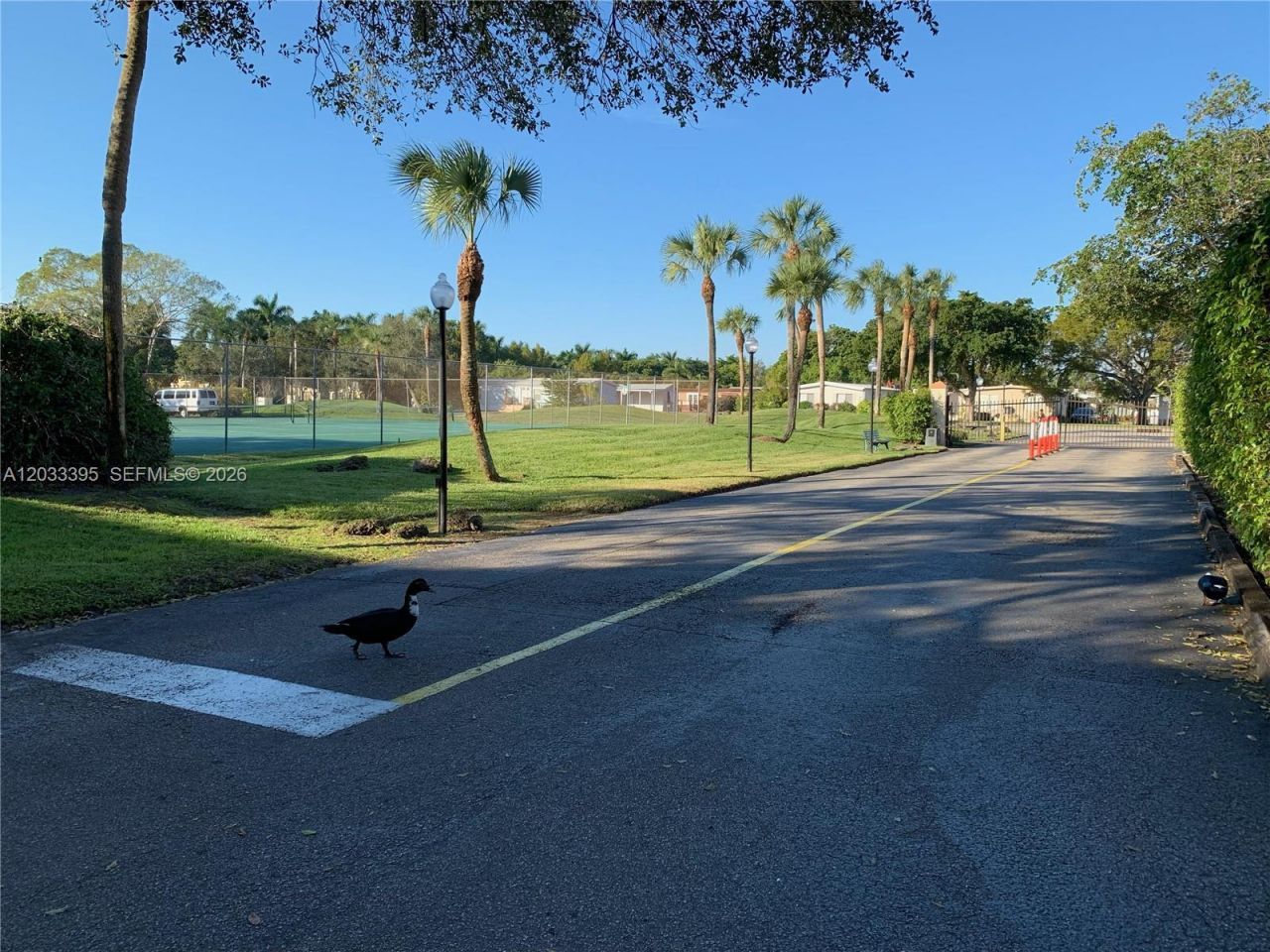 400 Commodore Dr , Unit 308, Plantation, FL 33325 Photo