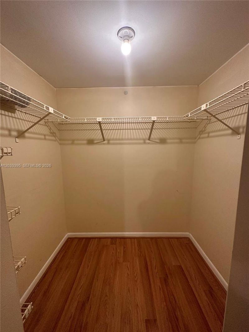 400 Commodore Dr , Unit 308, Plantation, FL 33325 Photo