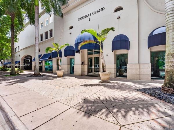 50 Menores Ave , Unit 507, Coral Gables, FL 33134