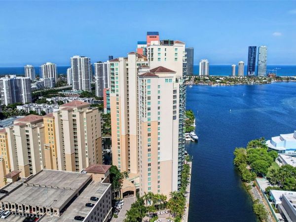 3340 NE 190th St, Unit 402, Aventura, FL 33180