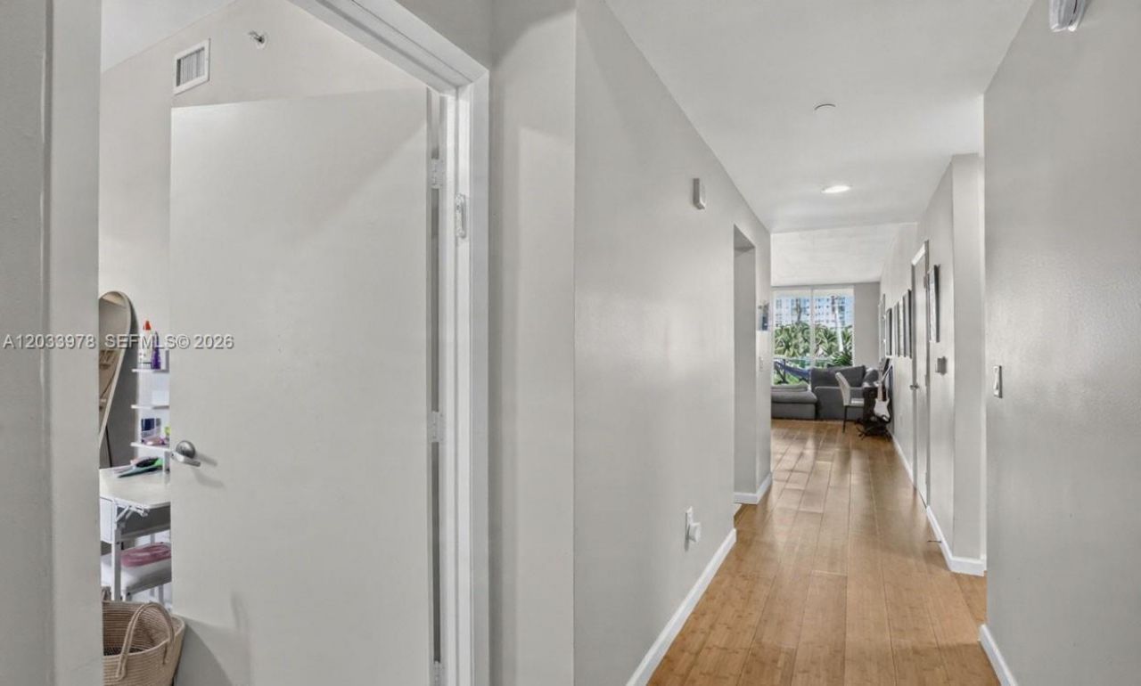 3340 NE 190th St, Unit 402, Aventura, FL 33180 Photo