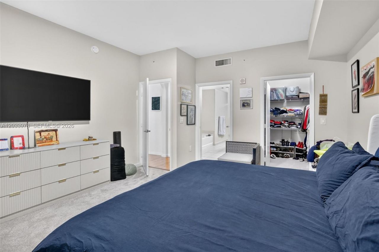 3340 NE 190th St, Unit 402, Aventura, FL 33180 Photo
