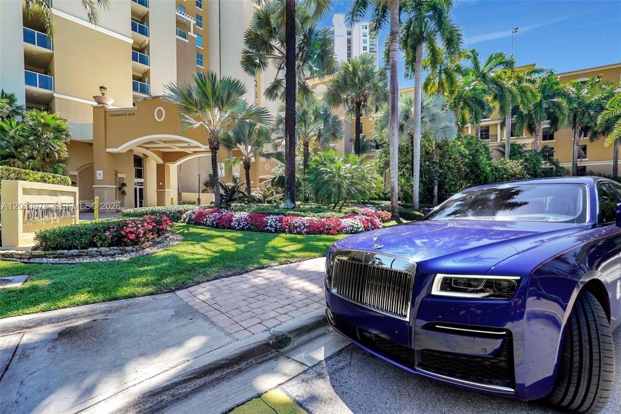 3340 NE 190th St, Unit 402, Aventura, FL 33180 Photo