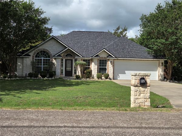 125 Haliimaile LN , Bastrop, TX 78602