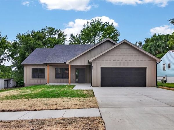 405 N Armstrong Street, Pleasant Hill, MO 64080
