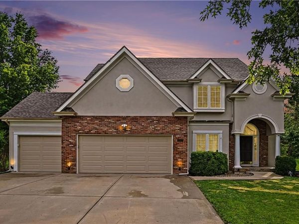 9009 N Kentucky Avenue, Kansas City, MO 64157