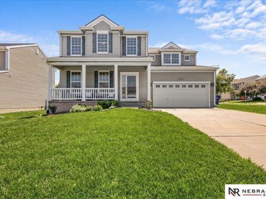 14819 Grebe Street, Bennington, NE 68007
