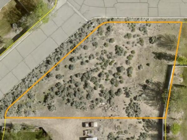 5890 Cross Creek Drive, Unit 16, Winnemucca, NV 89445