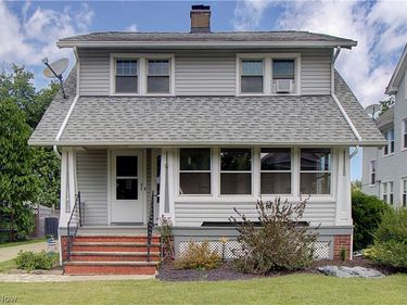 17436 Woodford Avenue, Lakewood, OH 44107