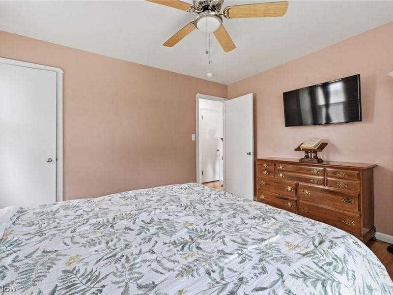 5010 Claremont Boulevard, Garfield Heights, OH 44125 Photo 17
