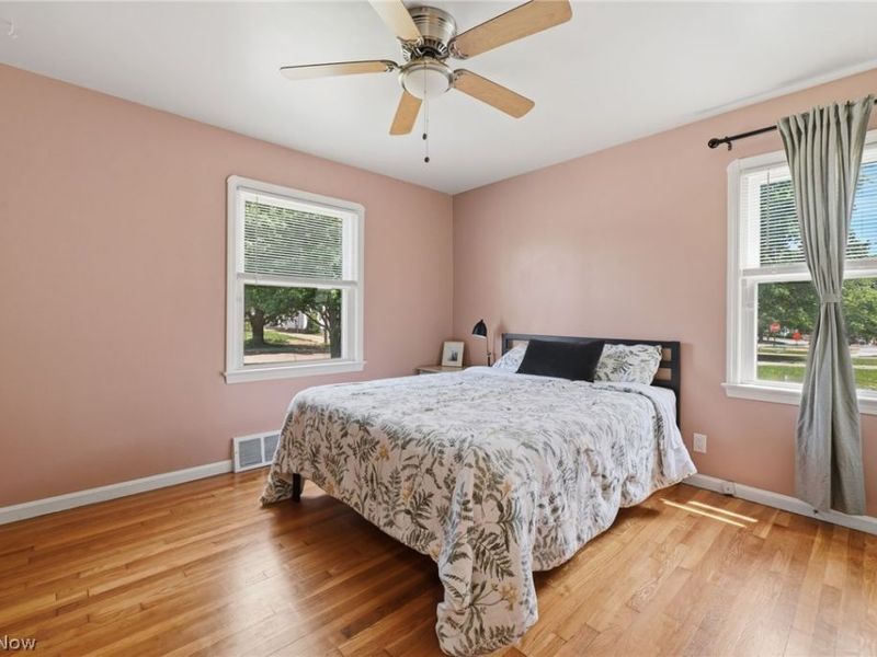 5010 Claremont Boulevard, Garfield Heights, OH 44125 Photo 18